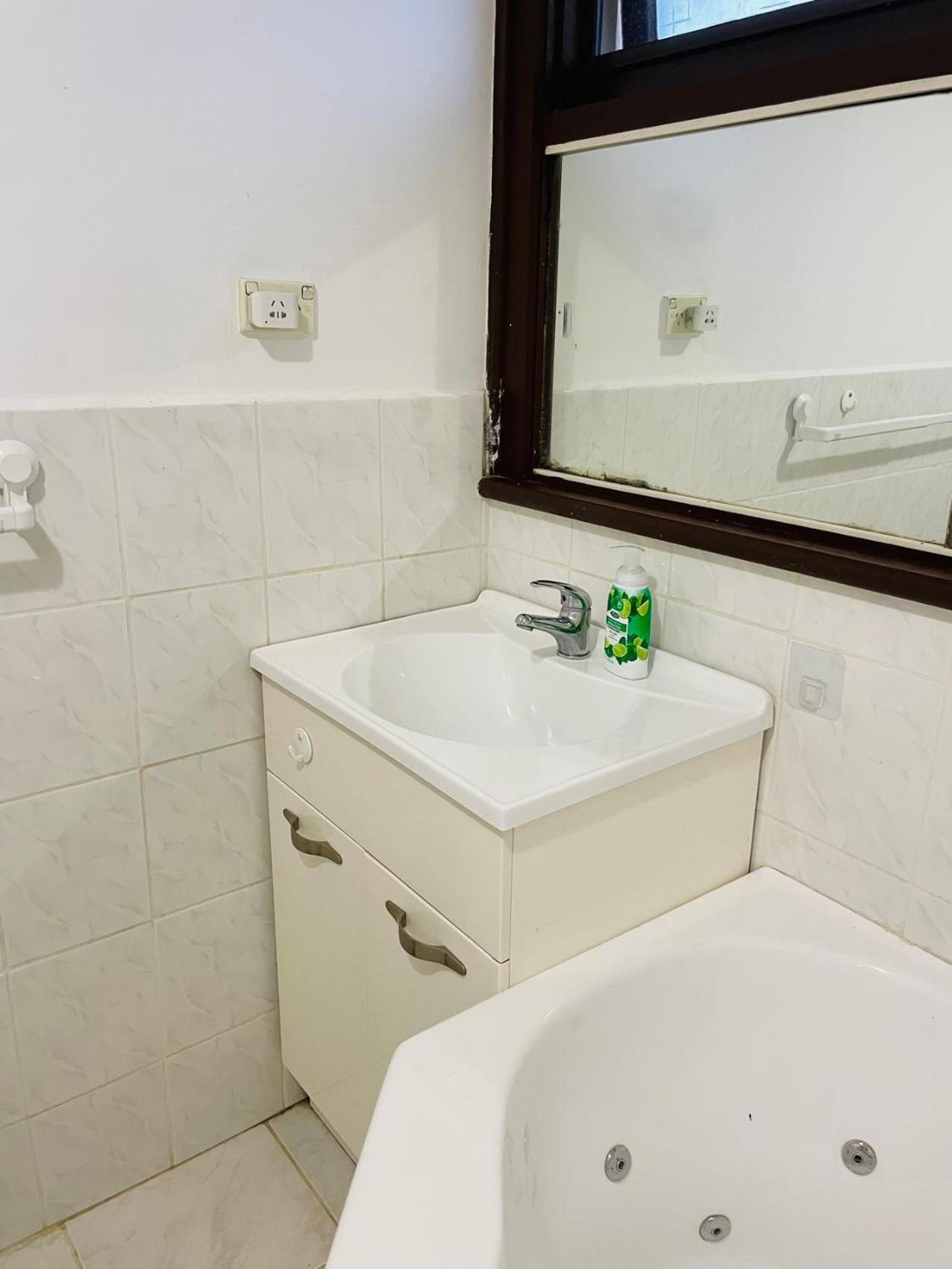 6677 Apartment Глен Уейвърли Екстериор снимка